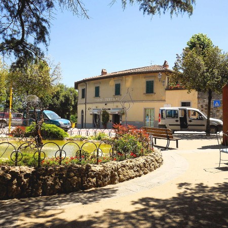 Panzano in Chianti Piazza Bucciarelli